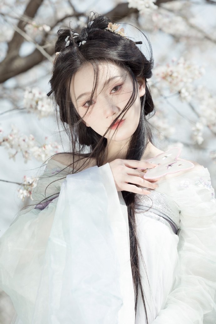 卿卿日常 封面