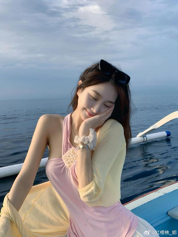 一直游到海水变蓝 封面
