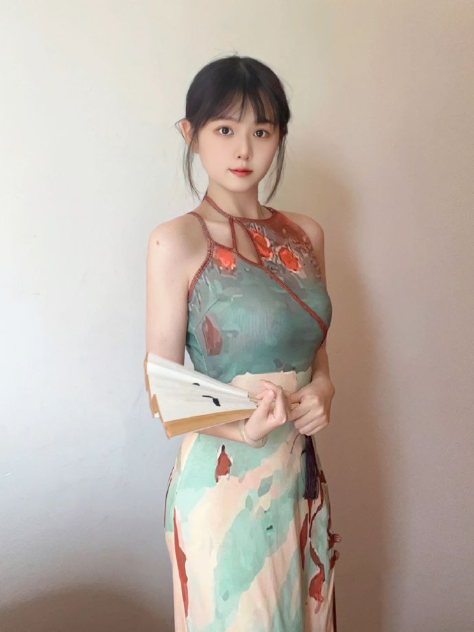 半岛 封面